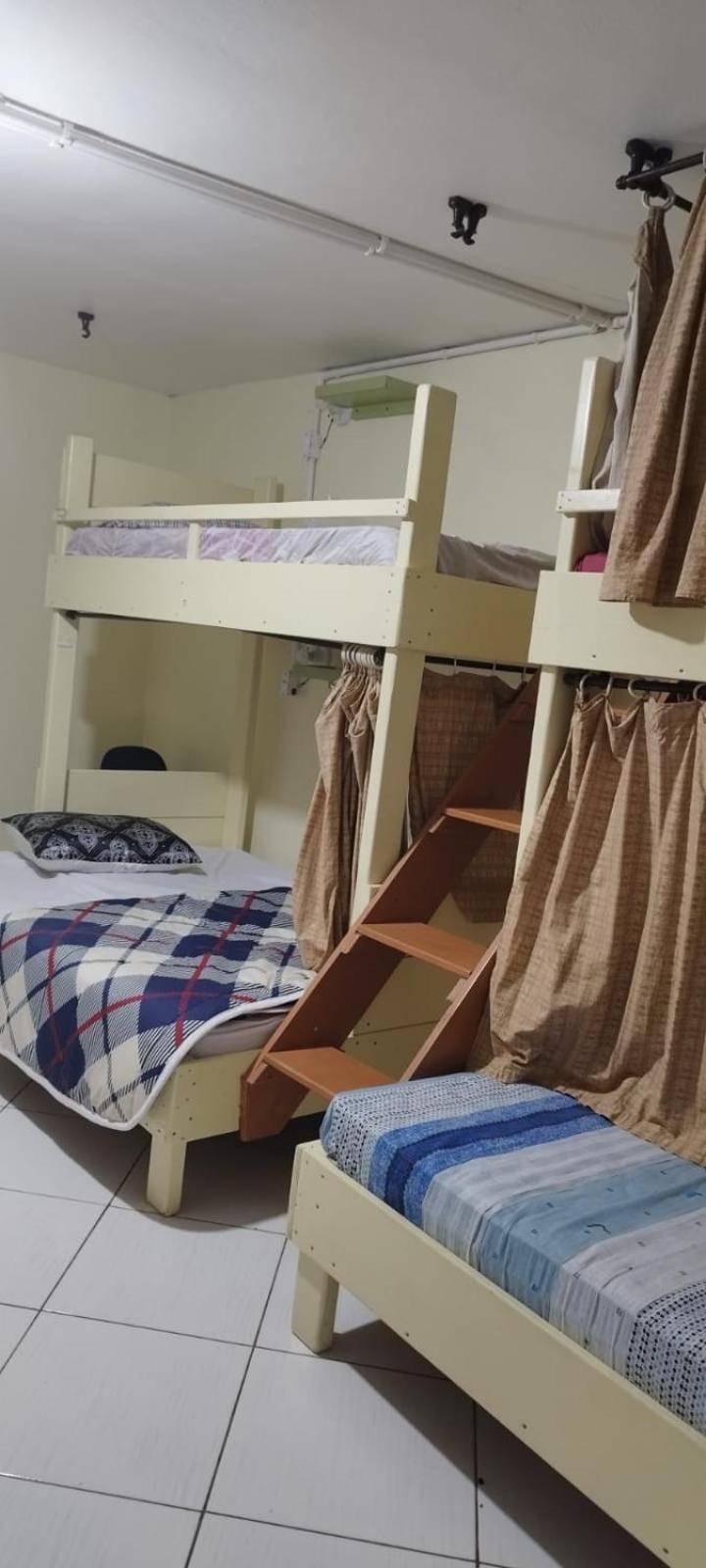 Hostel Em Brusque - Para Quem Busca Economia - Otima Localizacao Екстер'єр фото