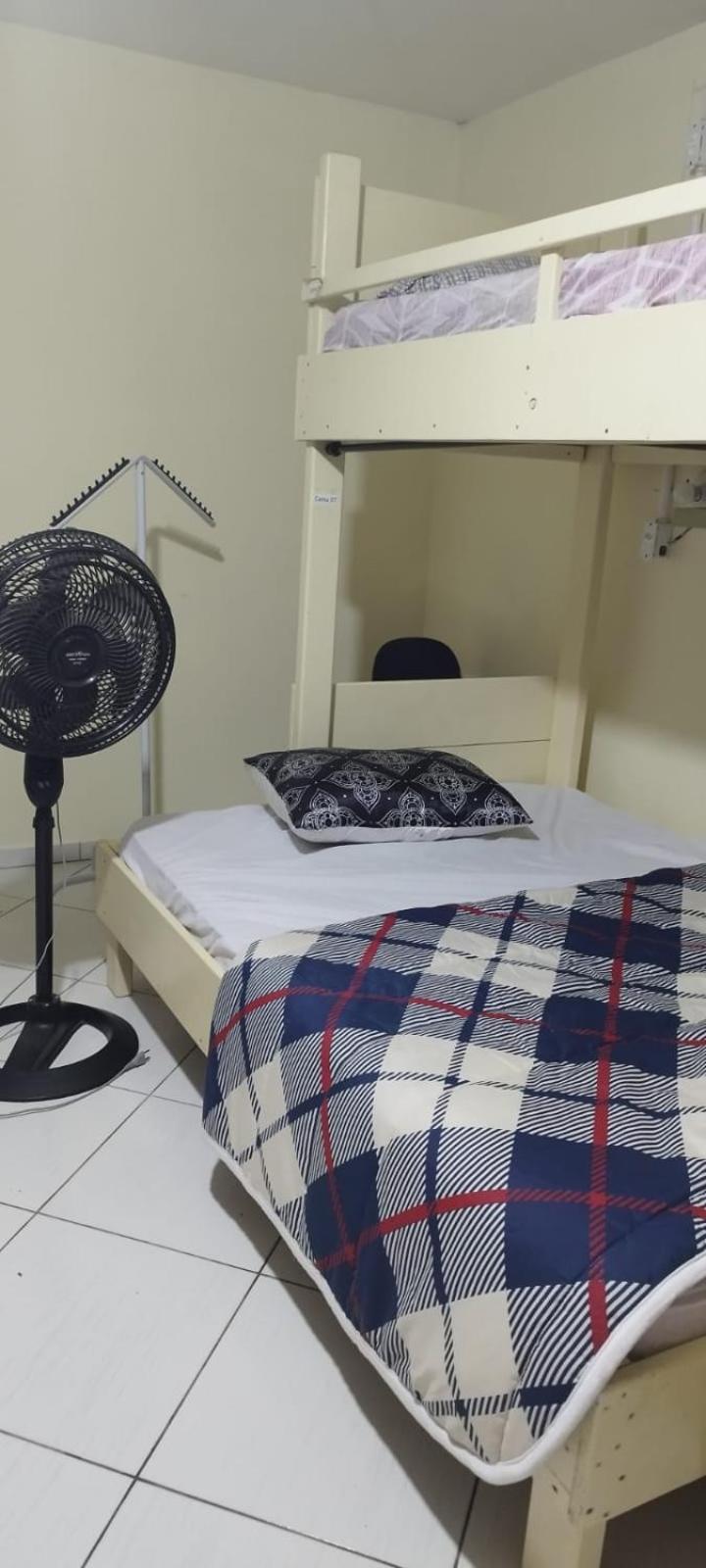 Hostel Em Brusque - Para Quem Busca Economia - Otima Localizacao Екстер'єр фото
